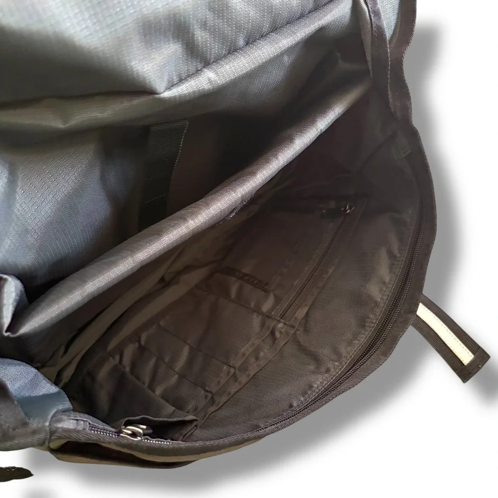 Oobe Vintage Canvas/Nylon Messenger Bag Black Tan‎ Adjustable Strap Laptop